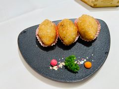 萝卜粒咸水角-广州酒家(中华广场店)