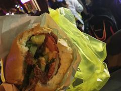 -Bánh Mì Huynh Hoa