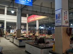 -汇东梨苑农贸市场(汇丰苑店)