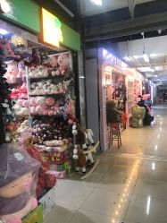 -百荣二期玩具城