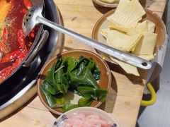 -王婆乔鲜鱼自助火锅(蜀汉路店)