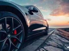 -TESLA 特斯拉(上海太古汇体验店)