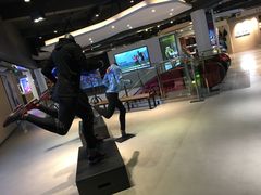 -资和信百货商场