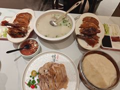 -梅利汴京烤鸭•开封豫菜地标店(东大街店)