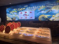 -雍容荟帝王蟹活龙虾展台自助(IFS黑金店)