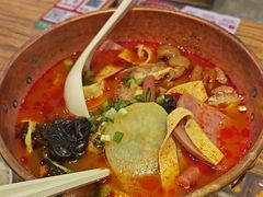 -成都你六姐·牛肉冒菜(上海环宇荟店)