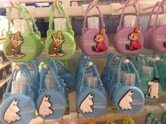 -名创优品(北京新中关购物中心地铁层店)