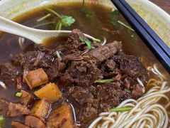 红烧牛肉面-旺泉餐饮店·清真牛肉面馆