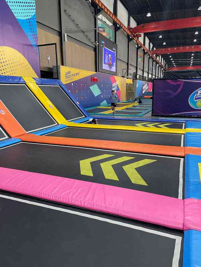 魔力空间蹦床公园-"还是活动吸引过来了的,两张券叠加不限时,.