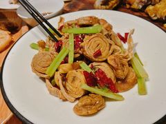 小面窝-莲餐厅·湖北菜·潜江小龙虾店(愚园路店)