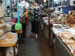 -瓦洛洛传统市场