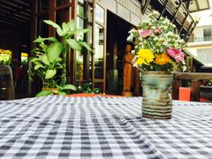 -Dash Teak House