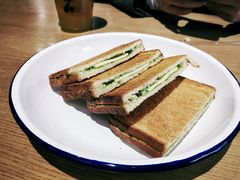 咖椰吐司-HELLO 27 意面·沙拉·帕尼尼