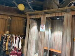 -暴风岛沉浸式体验馆(百联世纪店)