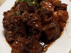 红烧牛腩-龙华中餐馆