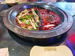 宽板凳菌汤鸳鸯锅-宽板凳老灶火锅(南礼士路店)