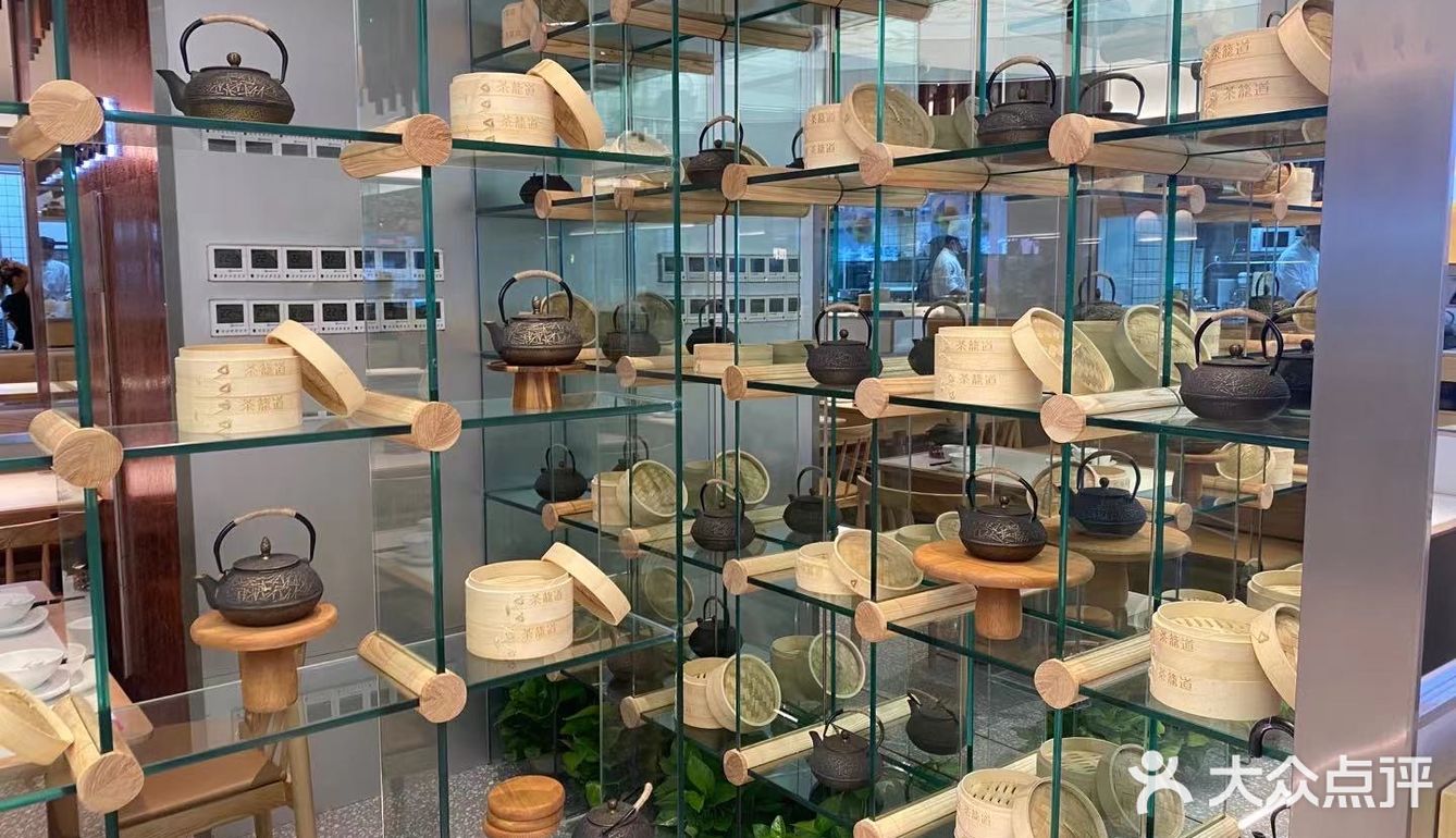 一口咬下去都是料，有一点咸咸的很大一个