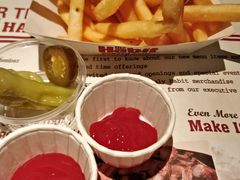 -The Habit Burger Grill 哈比特汉堡(复兴soho店)