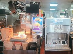 -麦当劳(杨林得来速店)