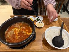 香辣过桥米线-滇越乘象云南餐厅(次渠店)