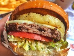 -The Habit Burger Grill 哈比特汉堡(爱琴海店)