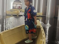 -涨巢·潮玩水疗局