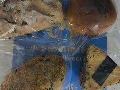 -小飞象面包公社(珠江路金鹰店)