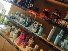 -星巴克臻选(莘庄仲盛店)