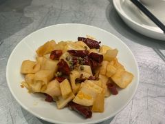 -姚姚酸菜鱼·金戈戈香港豉油鸡(喜荟城联名店)