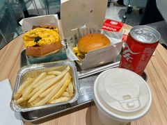 -EGG BOMB(浦东国际机场T1航站楼店)