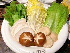 蔬菜拼盘-八合里潮汕鲜牛肉火锅(深圳海岸城店)