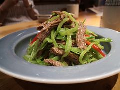 荷兰豆拌黑腐竹-薇酌饮·陕西菜(南门外店)