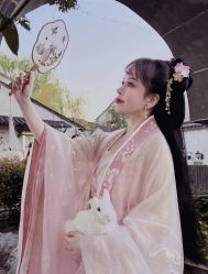 -一揽芳华汉服旗袍体验馆(拙政园店)