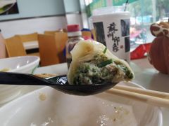 菜肉大馄饨-绿杨馄饨临顿路店