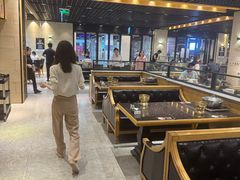 -川骄海鲜自助(王府井奥莱UP TOWN店原世界之花店)