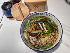 -镇南锅盖面馆(解放路店)