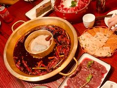 -小龙翻大江文化火锅(宽窄店)