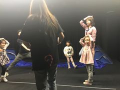 -猴有戏教育戏剧·音乐剧·主持口才·演讲朗诵辩论(环球港华师大校区)