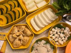 -润园四季椰子鸡火锅(卓越INTOWN店)