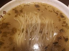 镇江肴肉-老半斋(福州路店)