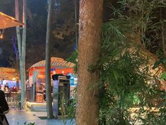 -二荆条·蜀鲜汇城市森林火锅