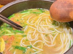 -良米山·云南野生菌过桥米线(上海首店)