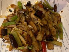 蛏子炒莲藕-唐廊烤鸭店(工体店)