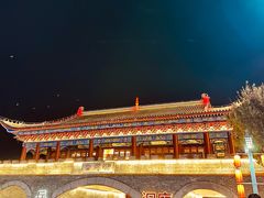 -巴陵广场