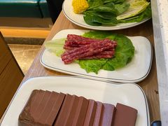 -三人行骨头王火锅(长寿店)
