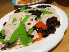 -十六中酱肉·烧烤·京菜小馆(五方桥旗舰店)