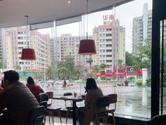 -必胜客(华南摩尔店)