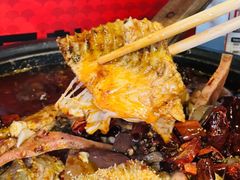 -辣尚瘾·烤鱼·新川菜(交大直营店)