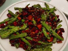 -皇城根·烤鸭·鱼头·家常菜(欧亚大观乐活城店)
