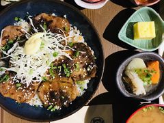 -本格丼·炭火烤肉饭(大悦路成都大悦城店)